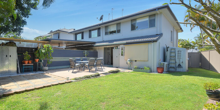 5 191 Greenacre Drive, Arundal SOLD $485000