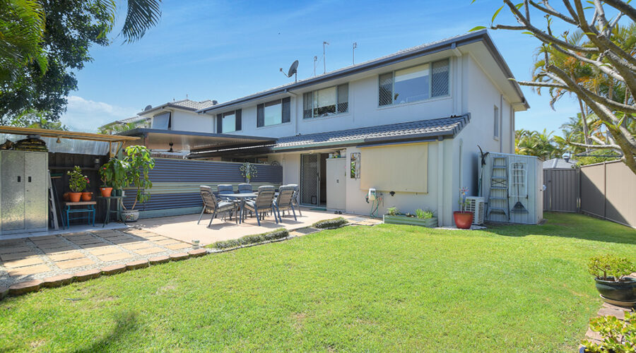 5 191 Greenacre Drive, Arundal SOLD $485000
