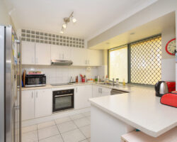 5 191 Greenacre Drive, Arundal SOLD $485000