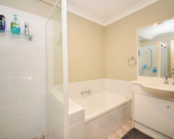 5 191 Greenacre Drive, Arundal SOLD $485000