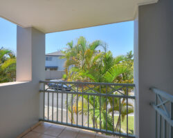 5 191 Greenacre Drive, Arundal SOLD $485000