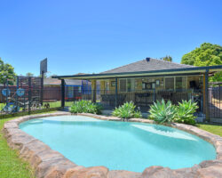 71 Oakdale Street Nerang  Sold $775000