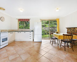 4 Thomas Waters Rd, Tallebudgera Valley QLD 4227