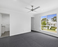 1/2 Beacon Crt Elanora #rentme