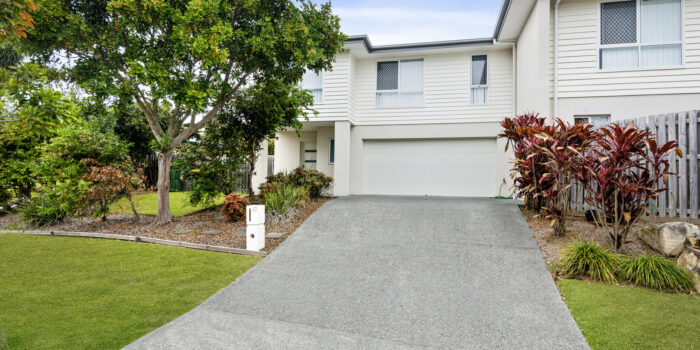 1/2 Beacon Crt Elanora #rentme