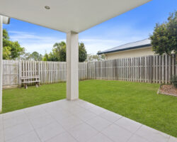 1/2 Beacon Crt Elanora #rentme